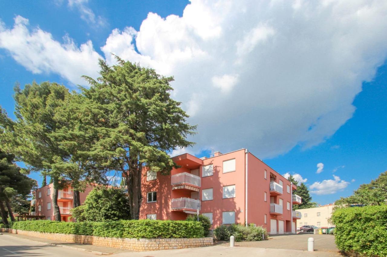 Vesna S Apartment Novigrad Istria Esterno foto