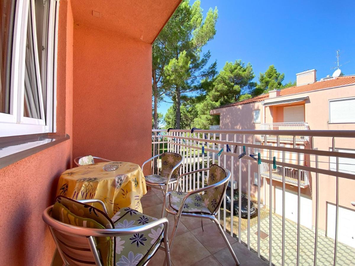 Vesna S Apartment Novigrad Istria Esterno foto